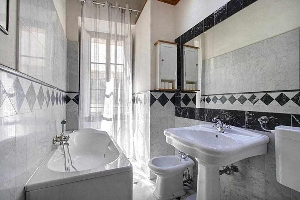Апартаменты Panzani Rustico Vicino Santa Maria Novella Флоренция Экстерьер фото