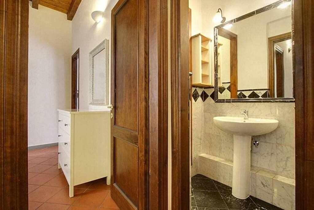 Апартаменты Panzani Rustico Vicino Santa Maria Novella Флоренция Экстерьер фото